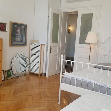 Room Next To Porto Montenegro Tivat Exterior photo